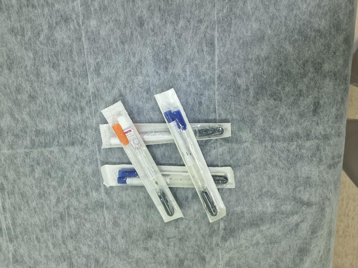 бакпосев в лаборатории